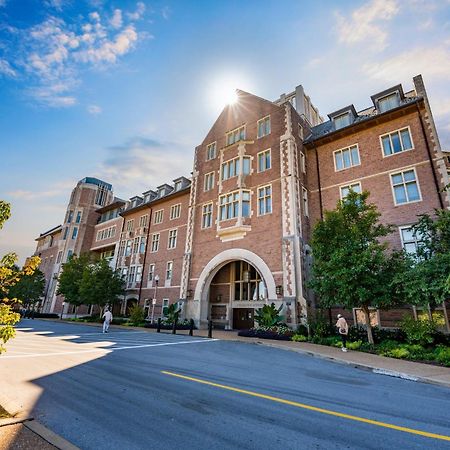 The Knight Center At Washington University University City المظهر الخارجي الصورة
